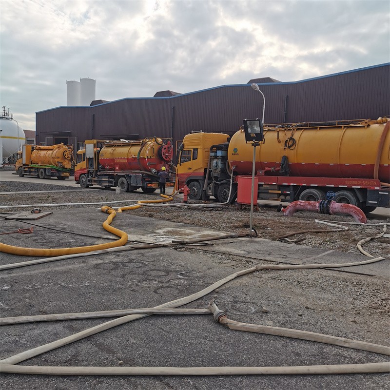 黑山污水池清理